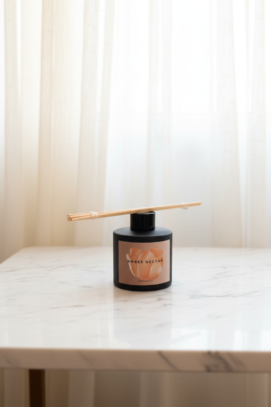 Amber Nectar auf hellem Marmor